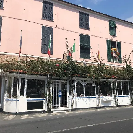 Il Fiore Del Porto Apartman